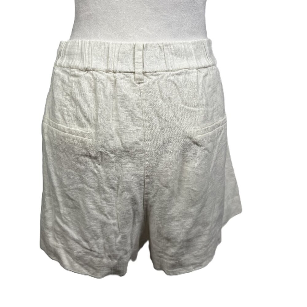 Nine West Linen and Viscose Blend Lined White Trouser Shorts Sz L Flat Front - Picture 2 of 8